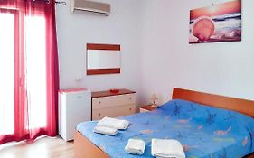 Flamingo Room